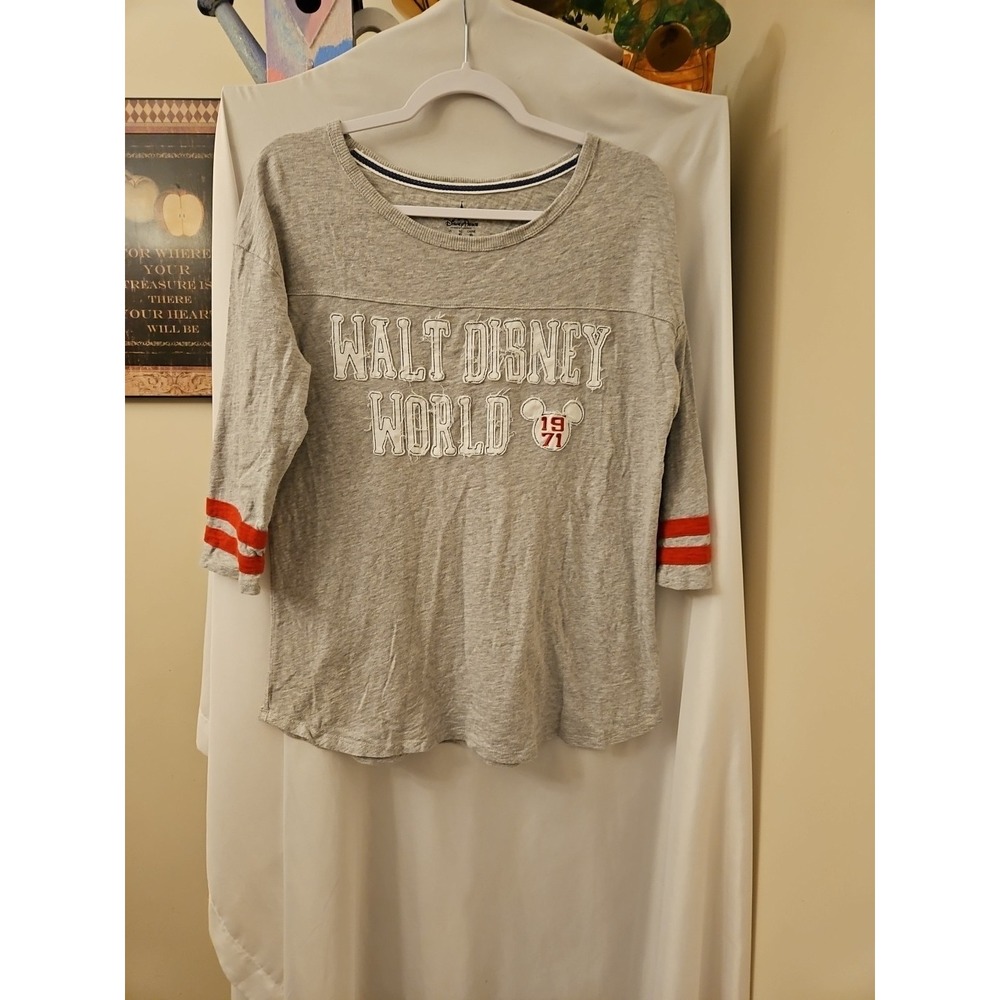 Walt Disney World‎ 1971 Shirt 3/4 Sleeve Top. Size XL Gray